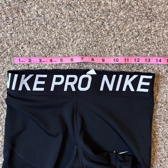 Nike Women's Black Pro Shorts - Picture 3 of 5